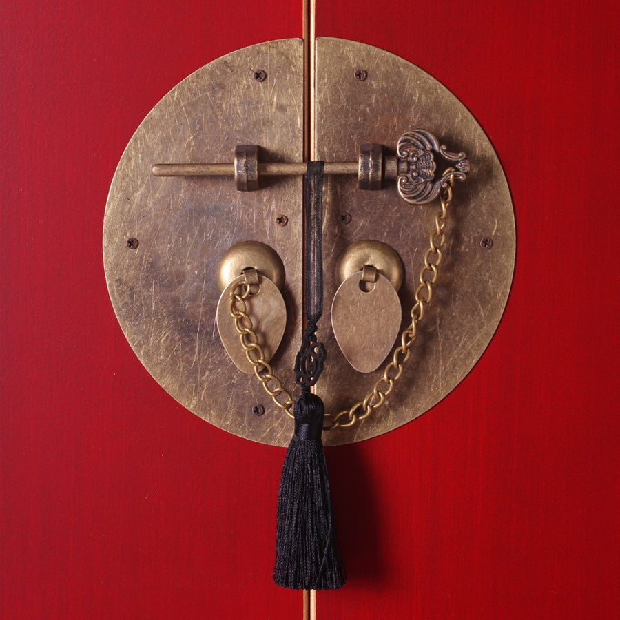 CONSOLA 2 PUERTAS Y 6 CAJONES ROJO 63 X 26 X 80 CM