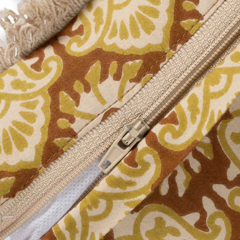 BEIGE-BROWN CUSHION 100% COTTON 50 X 50 CM