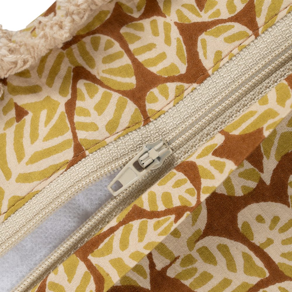 BEIGE-BROWN CUSHION 100% COTTON 50 X 30 CM