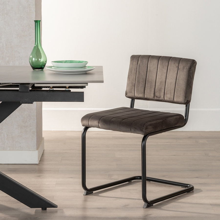 SILLA TAUPE TEJIDO-METAL CONTRACT 48 X 56 X 82 CM