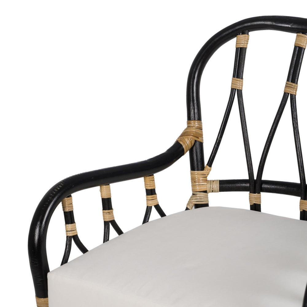 BLACK RATTAN LOUNGE CHAIR 58 X 62 X 85 CM