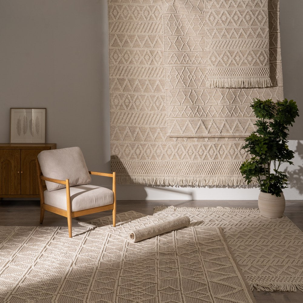 CREAM WOVEN DECORATIVE RUG 80 X 150 CM