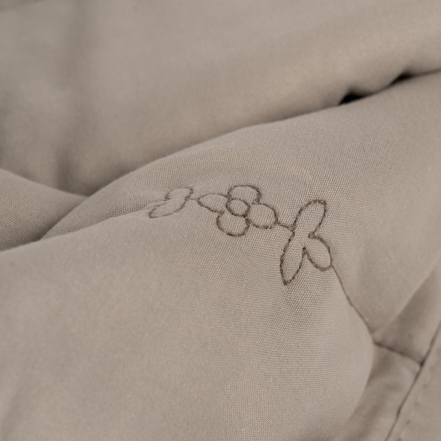 COLCHA TAUPE POLIESTER DORMITORIO 240 X 260 CM