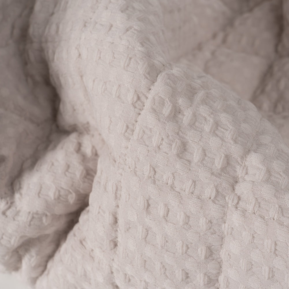 COLCHA BEIGE POLIESTER DORMITORIO 240 X 260 CM