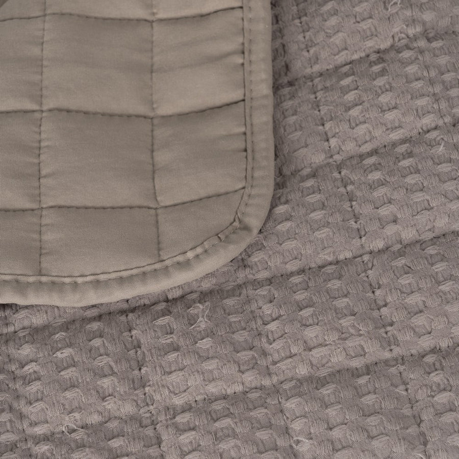 COLCHA TAUPE POLIESTER DORMITORIO 240 X 260 CM
