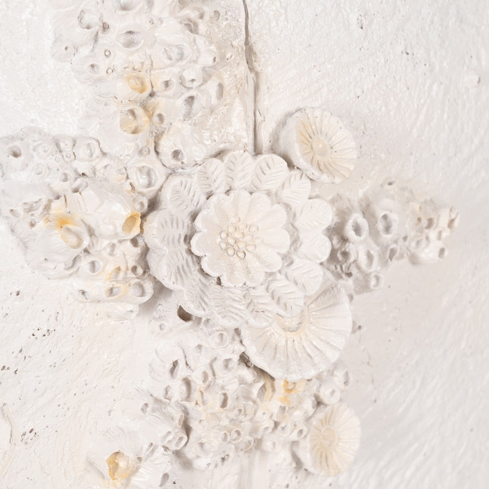 CORAL POLYRESIN VASE DECORATION 47 X 23 X 44 CM