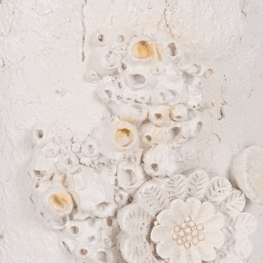 CORAL POLYRESIN VASE DECORATION 25 X 25 X 47.50 CM