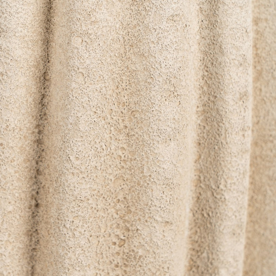 BEIGE CERAMIC DECORATIVE VASE 19 X 19 X 50 CM