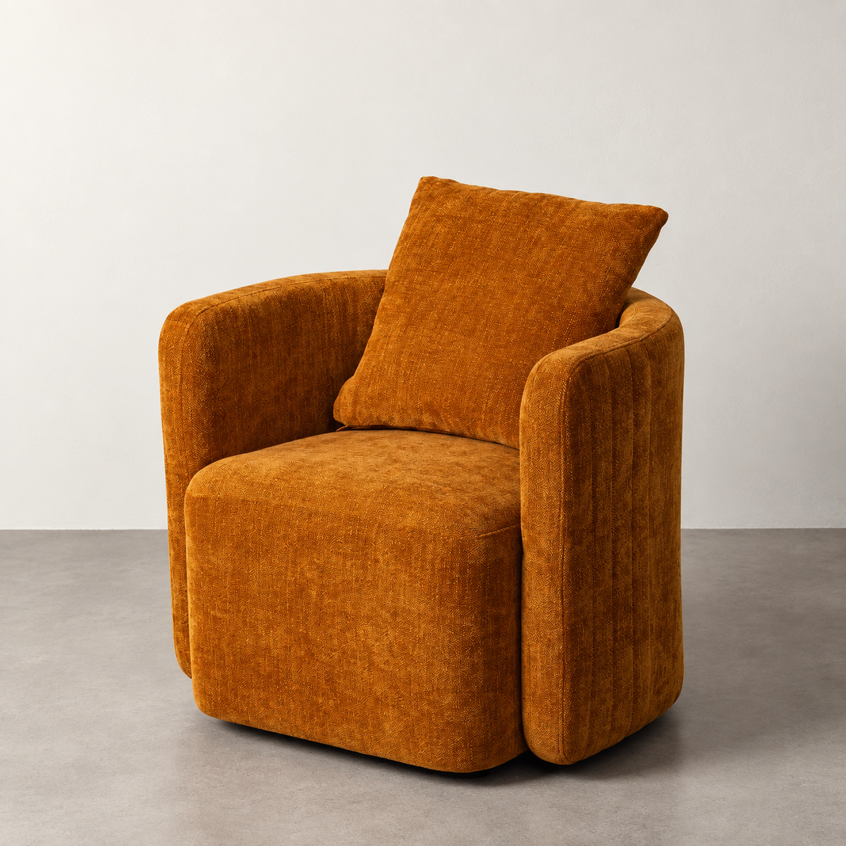 SILLÓN GIRATORIO OCRE — 3/4