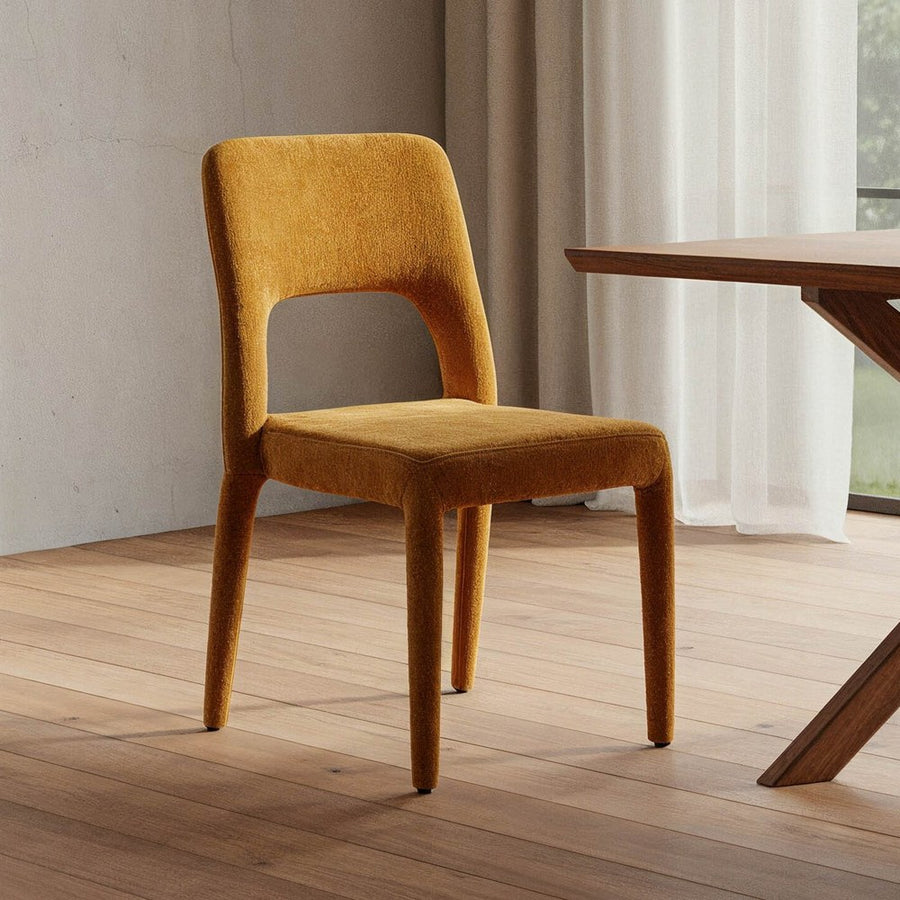 SILLA APILABLE MOSTAZA TEJIDO SALÓN 47 X 61 X 84 CM