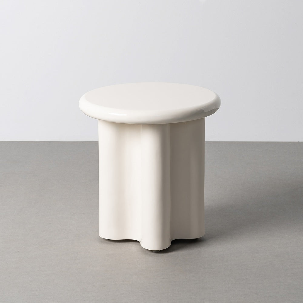 MESA AUXILIAR LACADO CREMA DM SALÓN 50 X 50 X 50 CM