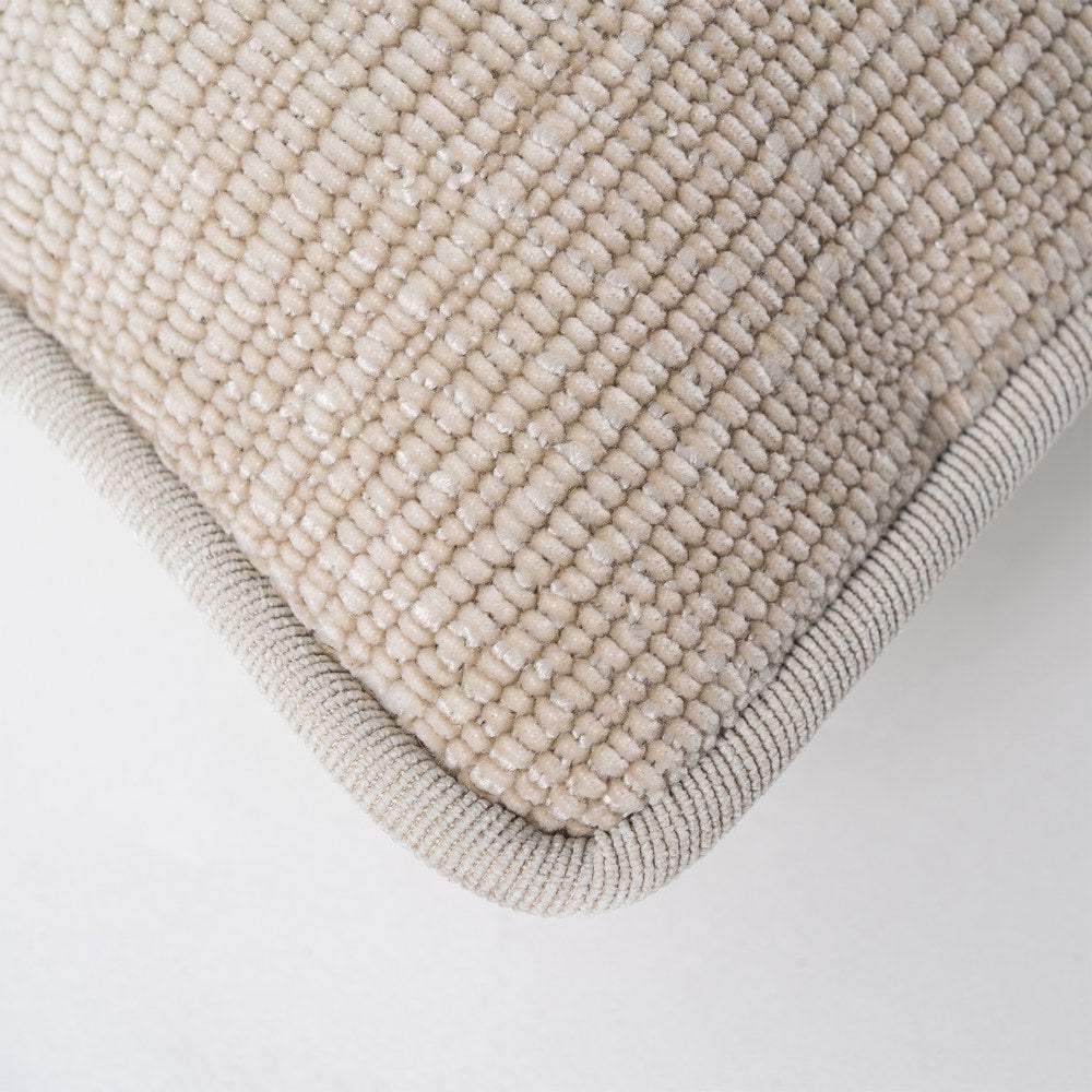 COJÍN BEIGE POLIESTER 43 X 43 CM