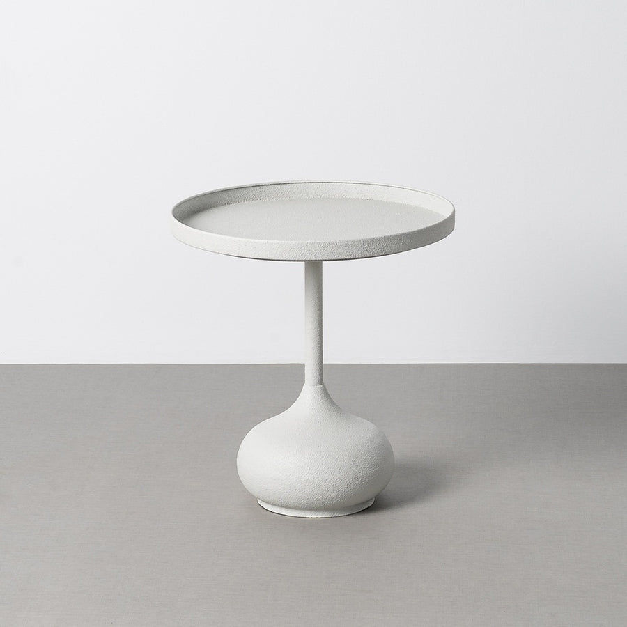 WHITE METAL SIDE TABLE 40 X 40 X 58 CM