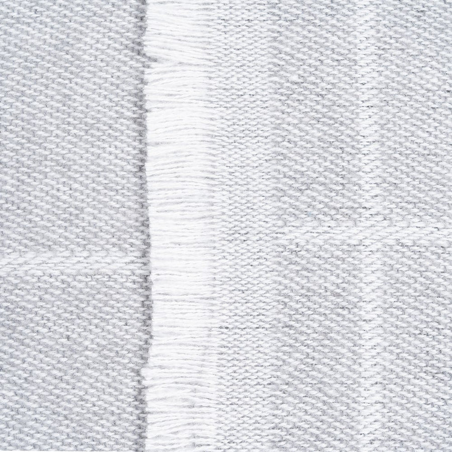 COJÍN CUADROS GRIS PERLA ALGODÓN 50 X 70 CM