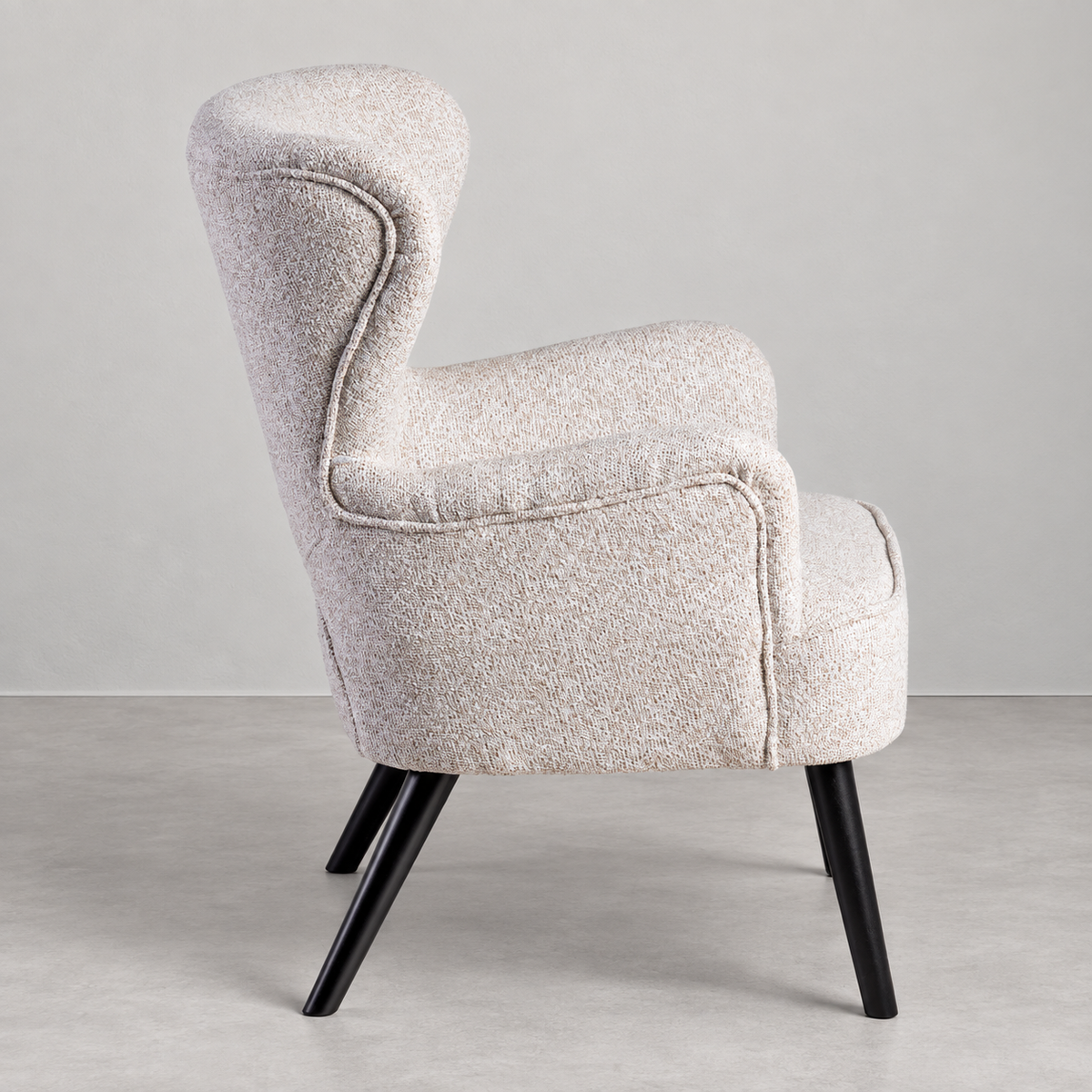 SPECKLED RAW WOVEN-WOOD ARMCHAIR 70 X 74 X 90 CM