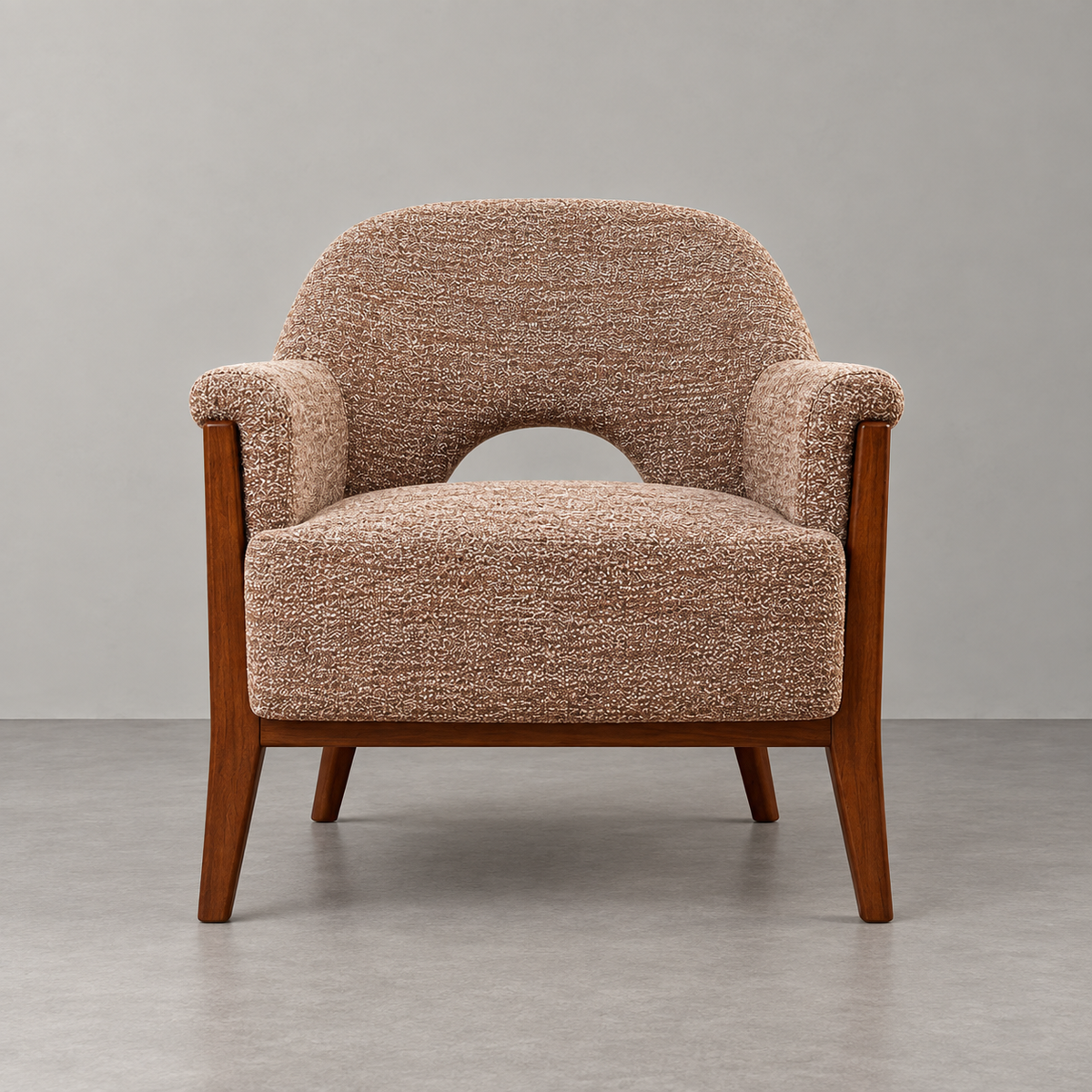 Sillón beige-marrón tejido-madera salón — vista frontal