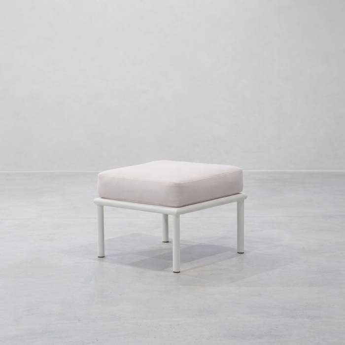 CLOE outdoor footrest