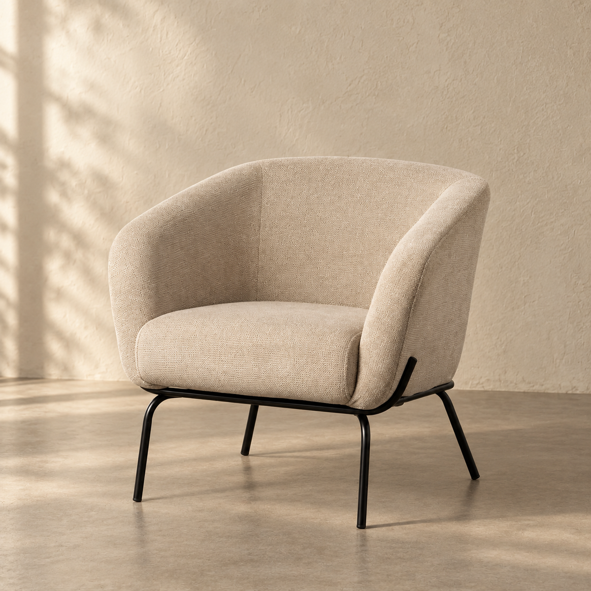 Sillón beige tejido-metal — ambiente