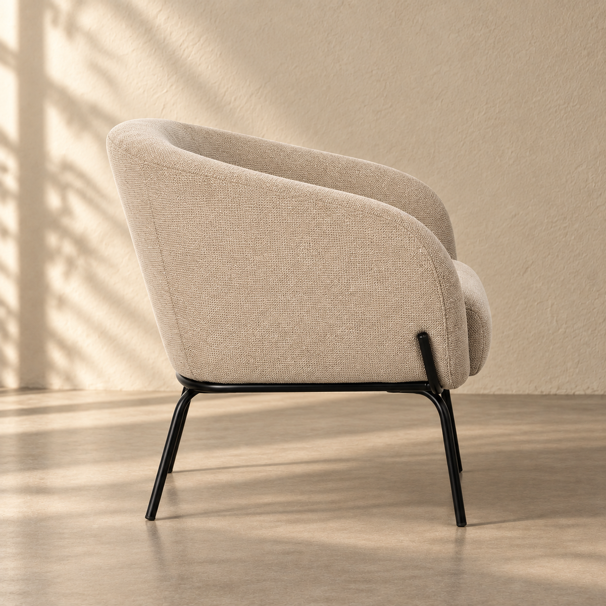 Sillón beige tejido-metal — vista lateral