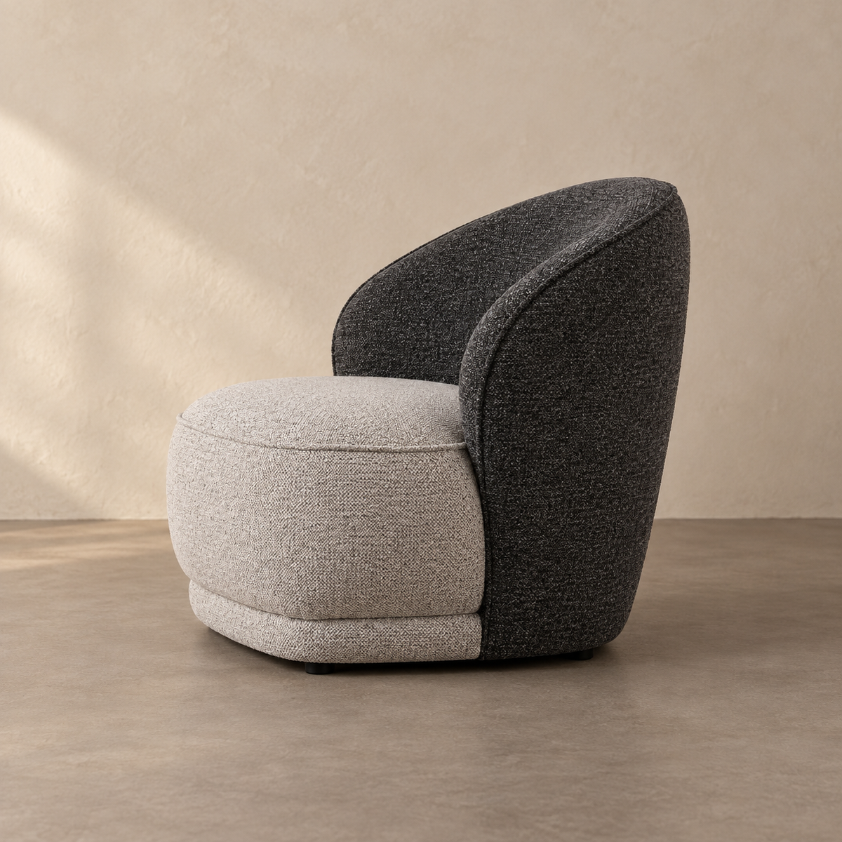 Sillón bicolor tejido salón — vista lateral